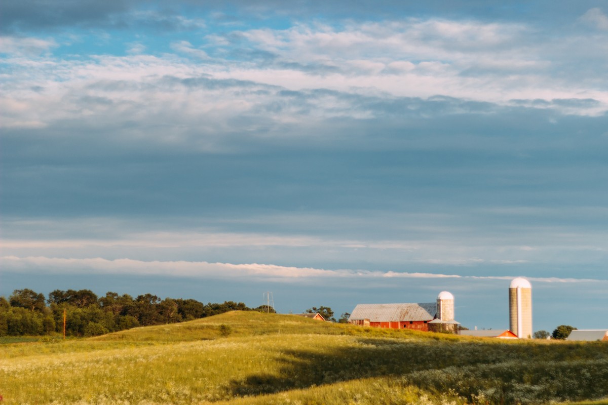 real-estate-warren-buffett-s-farm-and-nyc-building