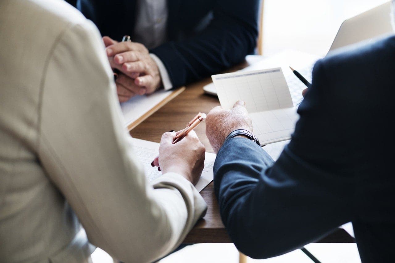 Cover Image for Do You Really Need a Financial Advisor? The Truth About Managing Your Own Investments